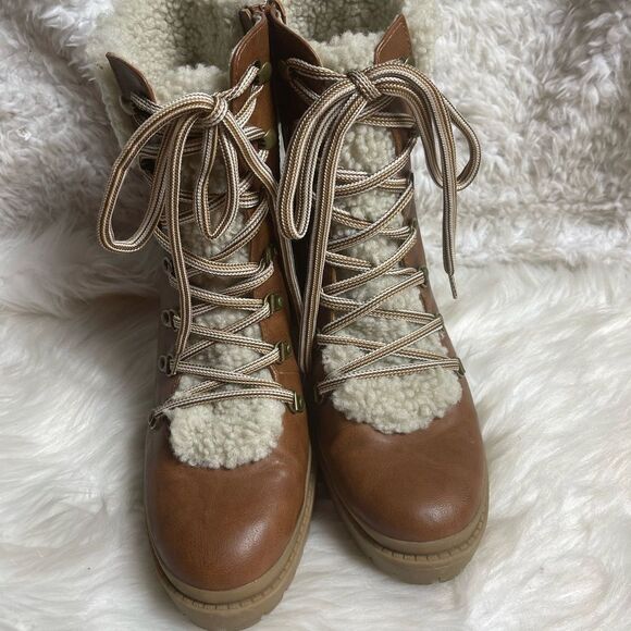 Universal Thread Faux Sherpa Aubrie lace up Boots Brown Block Heel faux fur SZ11 - Picture 3 of 9